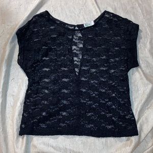 BLACK LACE TOP